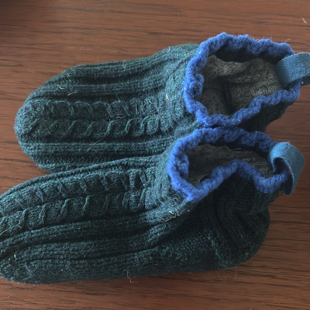 ❤️3 for $15!❤️ BOMBAS CABLE KNIT MARL GRIPPER SLIPPER, size 11-12 - Picture 3 of 3